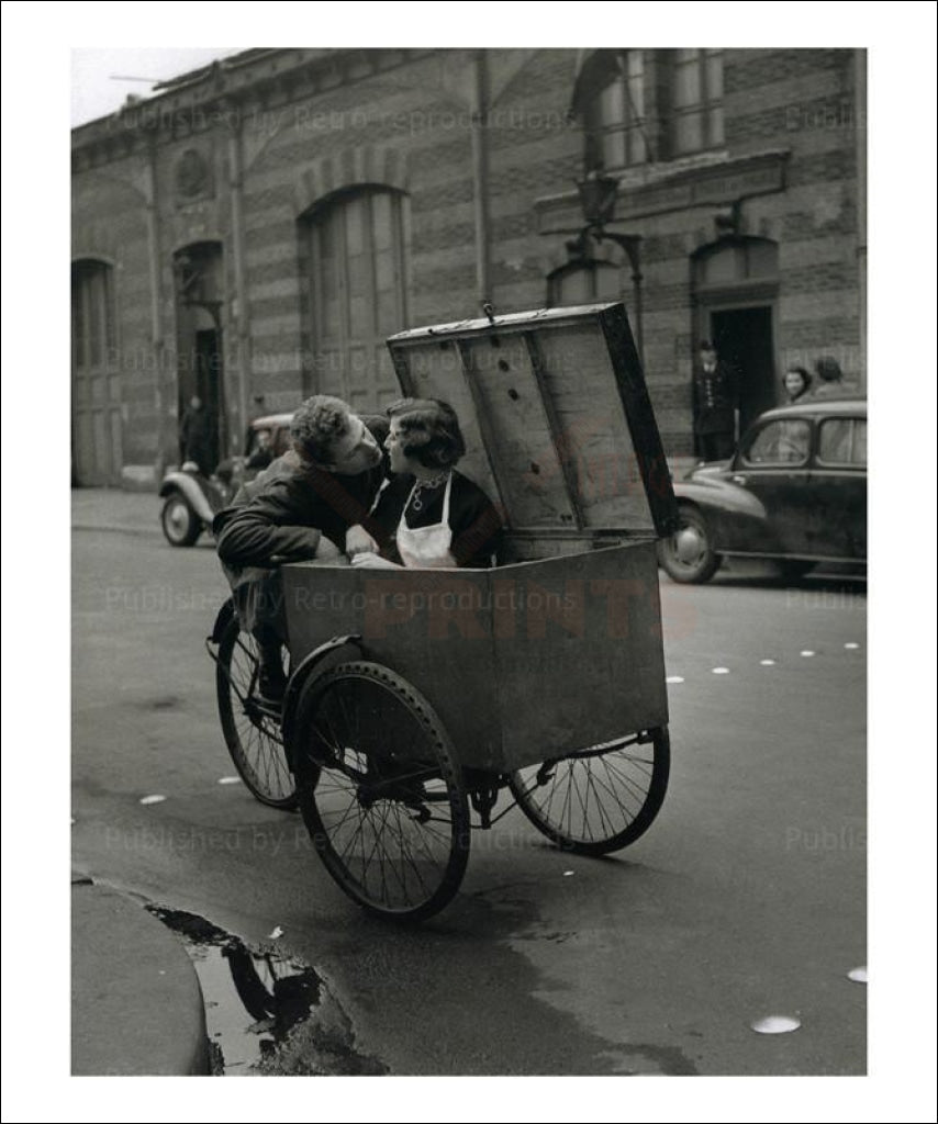 Baiser Blotto, photographic print - Brassai photography Art, canvas prints