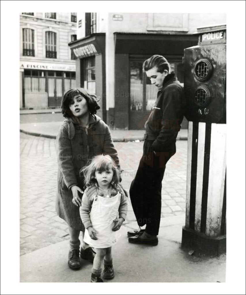 Family in Paris street 1940's - Vintage Art, canvas prints