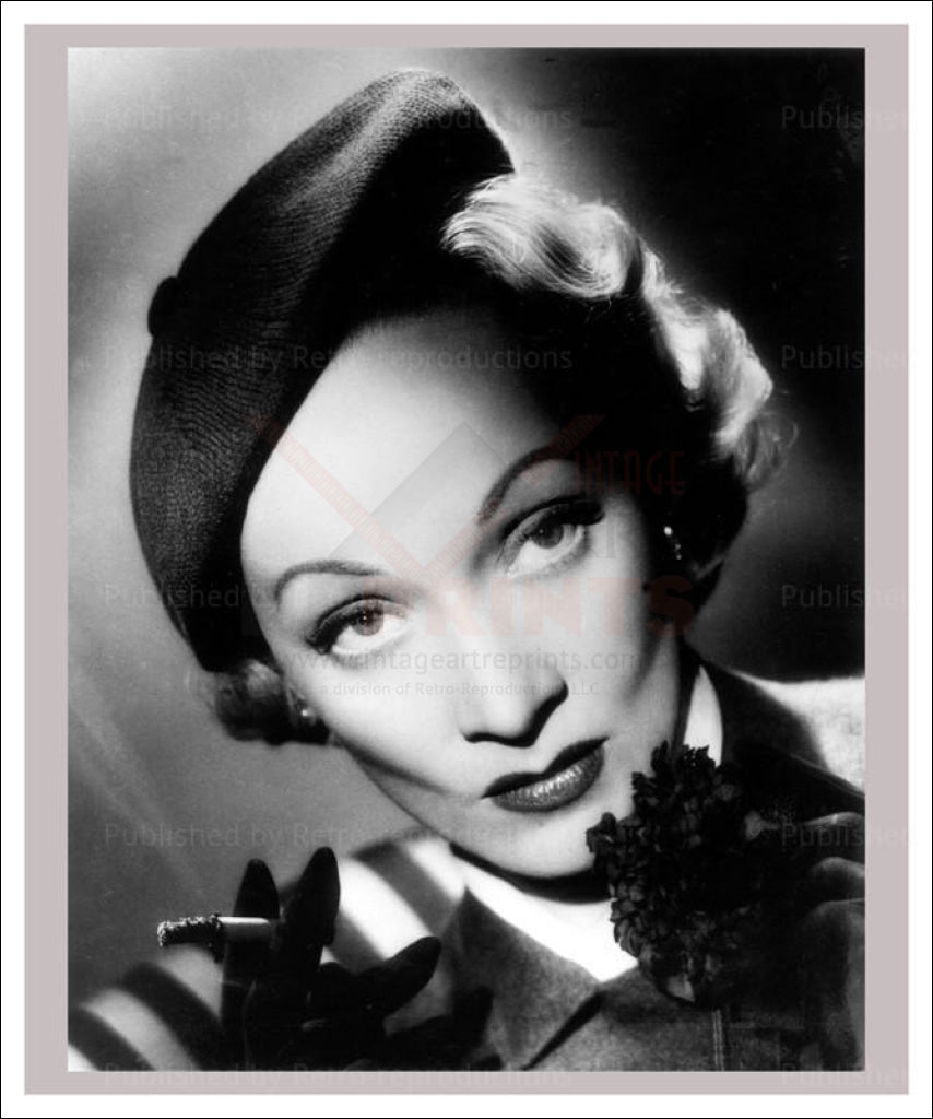 Marlene Dietrich - Vintage Art, canvas prints