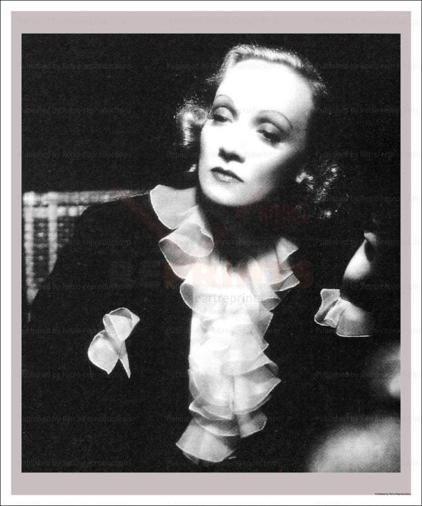 Photographic print, canvas print, Actress Marlene Dietrich, black and white photography, - Vintage Art, canvas prints