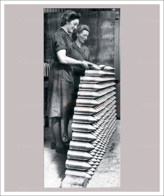 Women at War - Industry Trades 10, vintage art photo print reproduction, WWII - Vintage Art, canvas prints