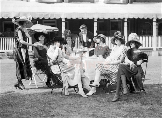 Socialites drinking tea, circa 1920, vintage art photo print reproduction - Vintage Art, canvas prints