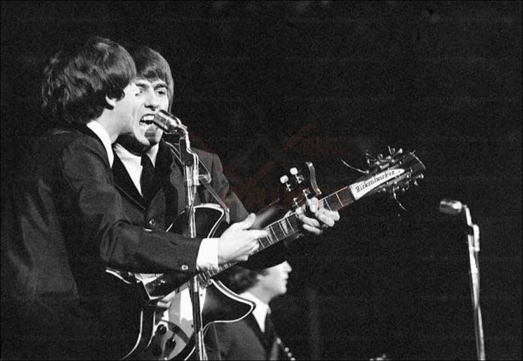 The Beatles, Paul and Georges in concert, vintage art photo print reproduction - Vintage Art, canvas prints
